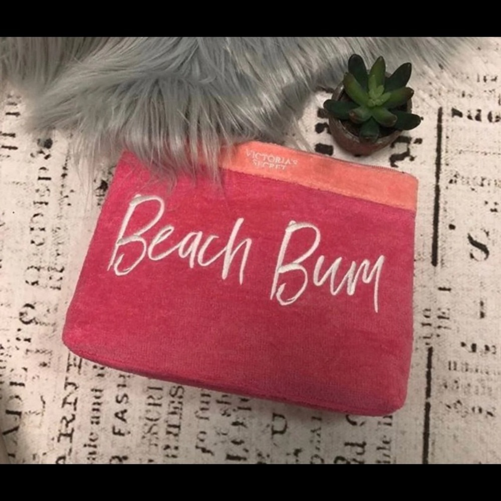 NWT Victoria’s Secret Cosmetic Bag